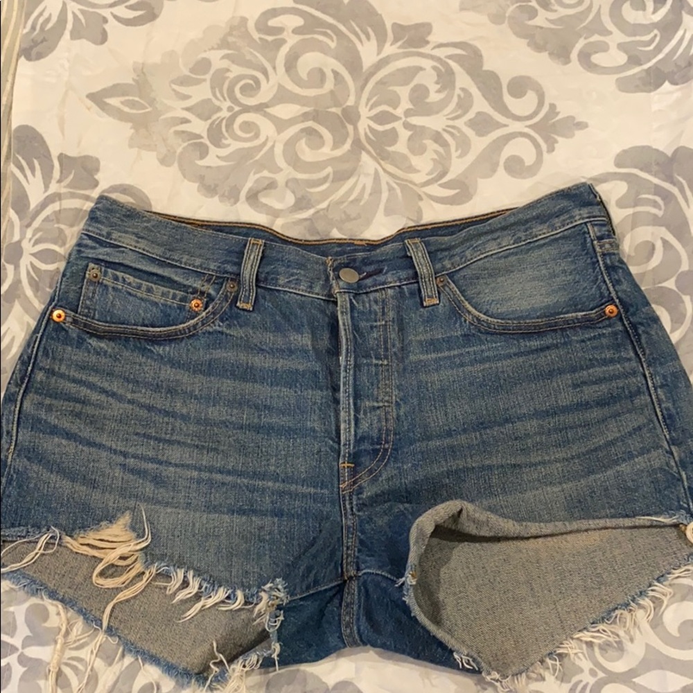 501 button fly cut off shorts W 31